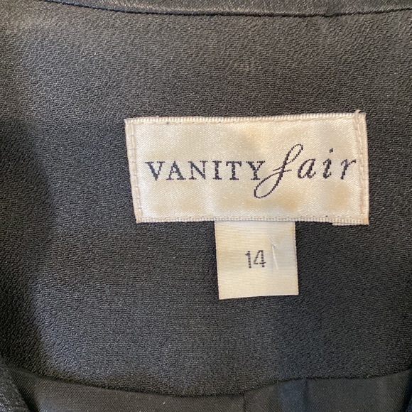 Black blazer - Picture 2 of 3